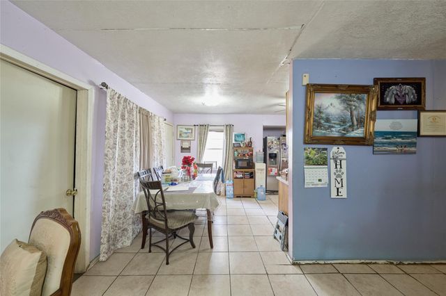 1629 Demaree Lane, Houston, TX 77029