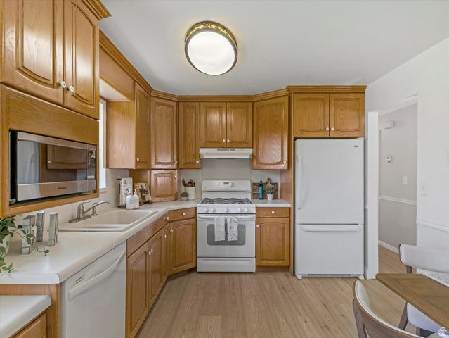 504 E 9765 S, Sandy, UT 84070
