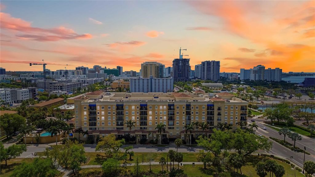 1064 N TAMIAMI TRAIL 1406, Sarasota, FL 34236