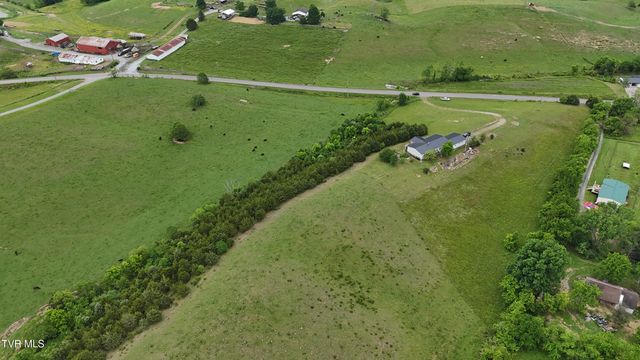 1168 Webster Valley Road, Rogersville, TN 37857