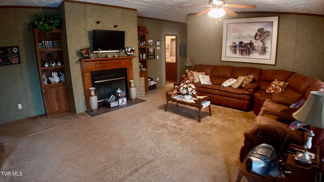 1168 Webster Valley Road, Rogersville, TN 37857