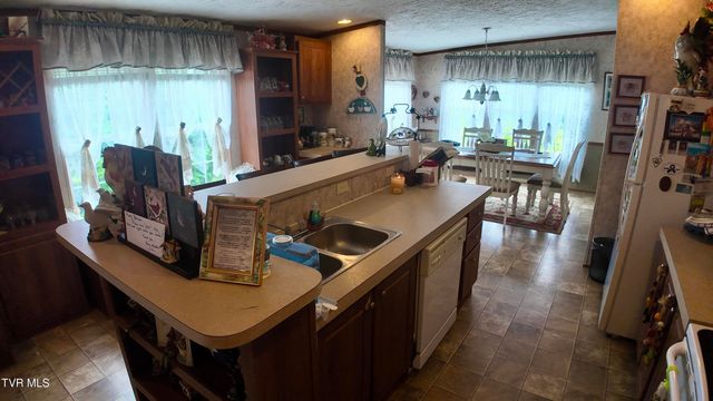 1168 Webster Valley Road, Rogersville, TN 37857