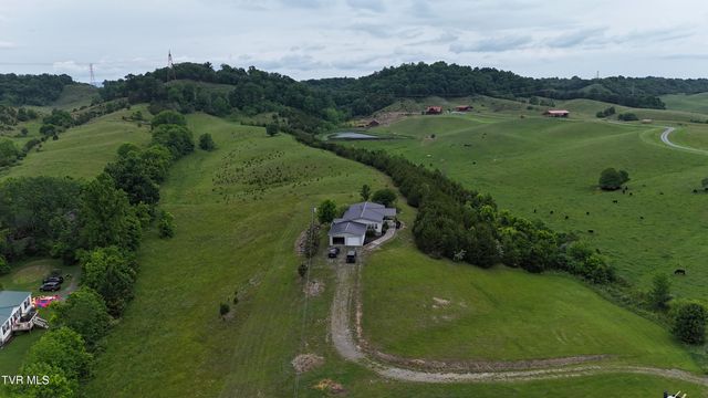 1168 Webster Valley Road, Rogersville, TN 37857