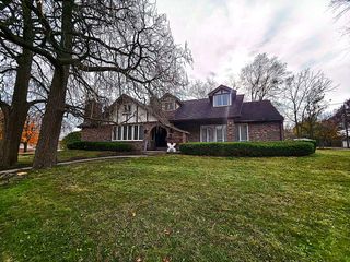 2100 Edina Boulevard, Zion, IL 60099