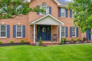 821 Regency Drive, Johnson City, TN 37604