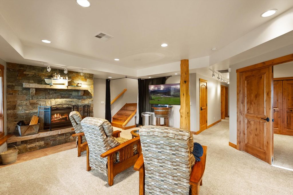 378 Elk Highlands Drive, Whitefish, MT 59937 photo 33