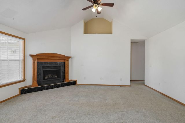 1630 South Burks Avenue, Springfield, MO 65807