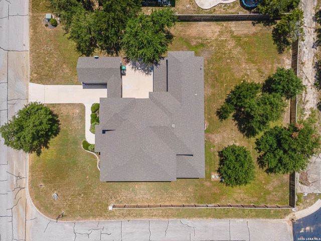 27815 CAZADOR TRL, San Antonio, TX 78260