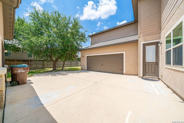 27815 CAZADOR TRL, San Antonio, TX 78260