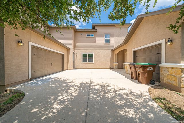 27815 CAZADOR TRL, San Antonio, TX 78260