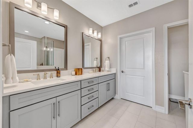 5351 BRIDGE STREET 62, Tampa, FL 33611