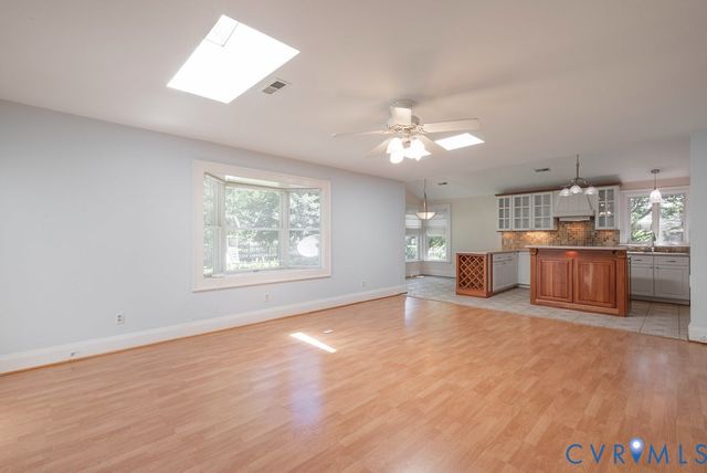 209 Randolph Cir, Ashland, VA 23005