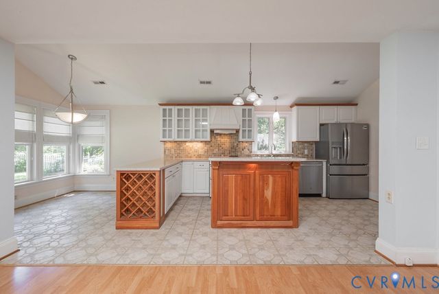 209 Randolph Cir, Ashland, VA 23005