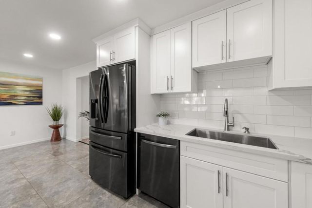 77030 Florida Avenue, Palm Desert, CA 92211