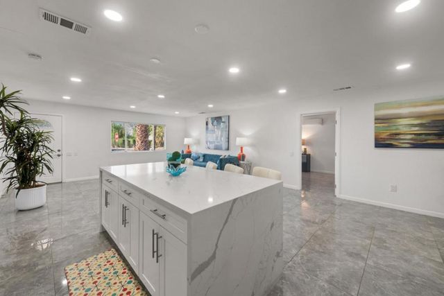 77030 Florida Avenue, Palm Desert, CA 92211