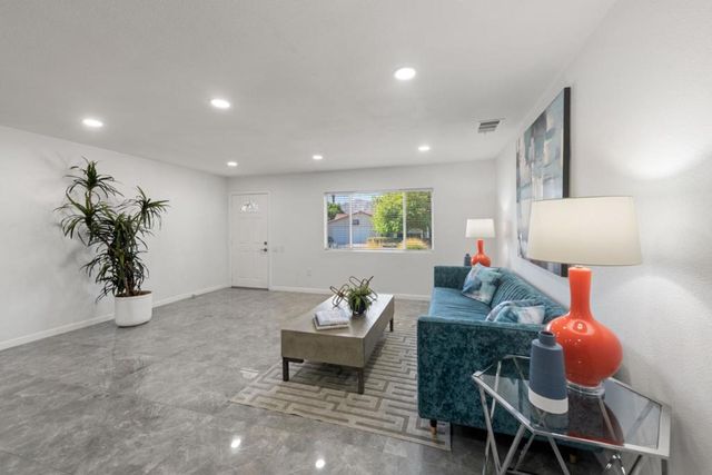 77030 Florida Avenue, Palm Desert, CA 92211