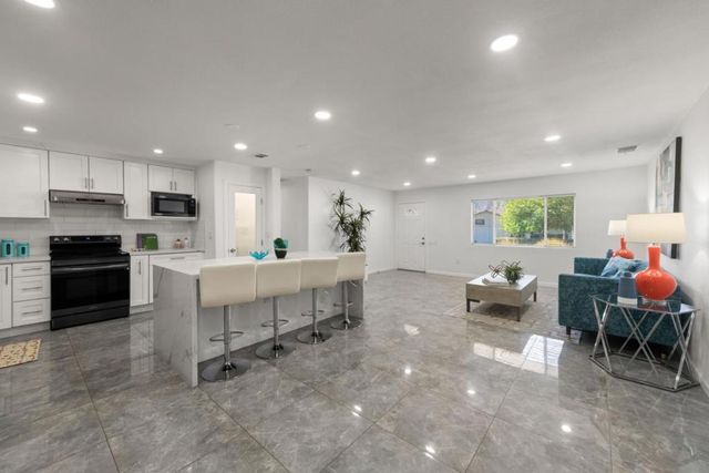 77030 Florida Avenue, Palm Desert, CA 92211