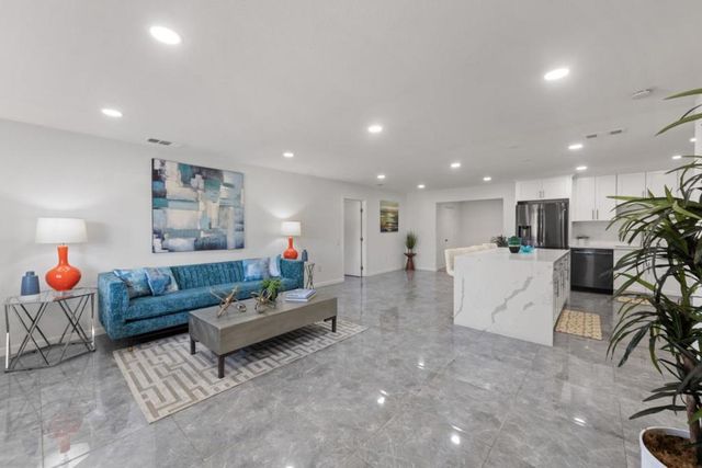 77030 Florida Avenue, Palm Desert, CA 92211