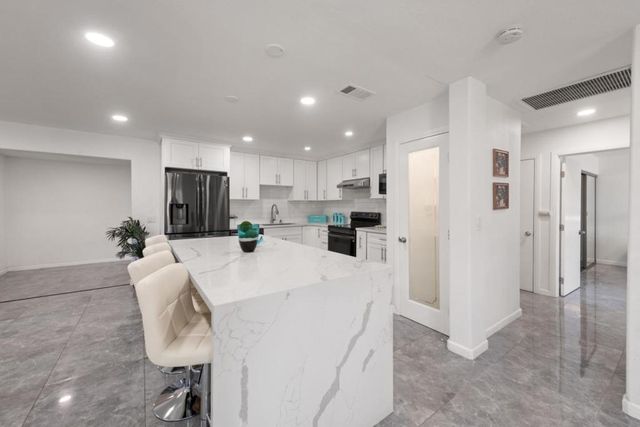 77030 Florida Avenue, Palm Desert, CA 92211