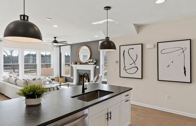 21 Emerald Run 0013, Shrewsbury, MA 01545
