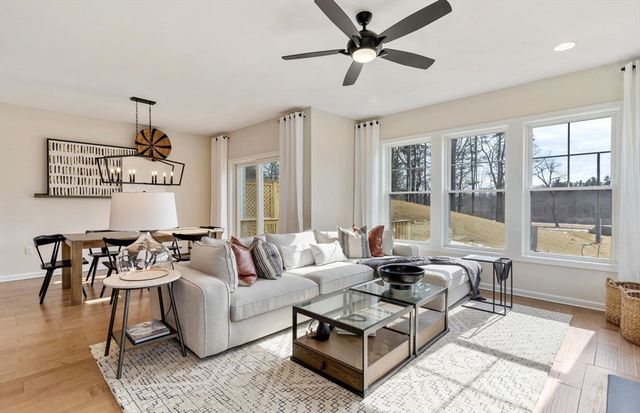 21 Emerald Run 0013, Shrewsbury, MA 01545