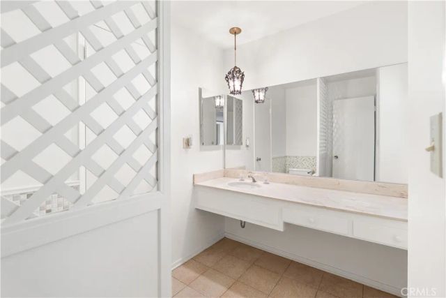 20631 Romar, Chatsworth, CA 91311