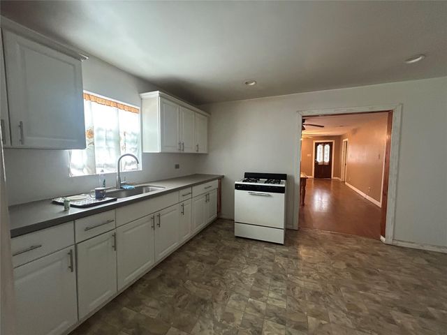 16 Stiles Street, Houston, TX 77011