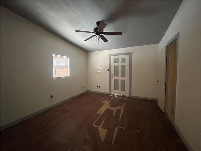 16 Stiles Street, Houston, TX 77011