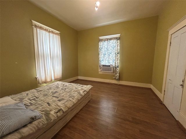 16 Stiles Street, Houston, TX 77011