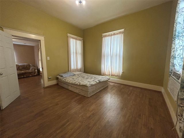 16 Stiles Street, Houston, TX 77011