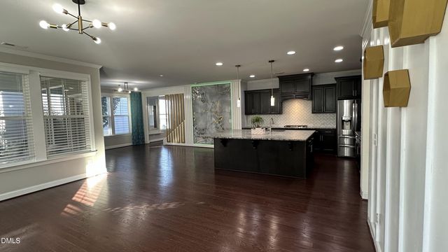 221 Hensley Oak Way, Holly Springs, NC 27540