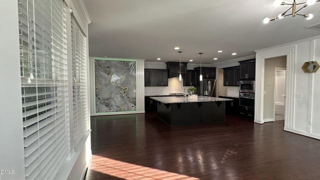 221 Hensley Oak Way, Holly Springs, NC 27540