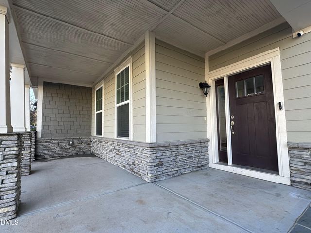 221 Hensley Oak Way, Holly Springs, NC 27540