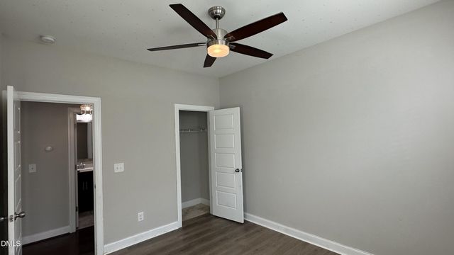 221 Hensley Oak Way, Holly Springs, NC 27540