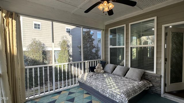 221 Hensley Oak Way, Holly Springs, NC 27540