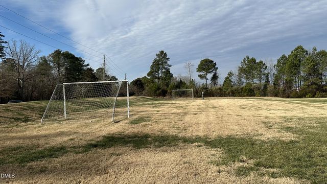 221 Hensley Oak Way, Holly Springs, NC 27540