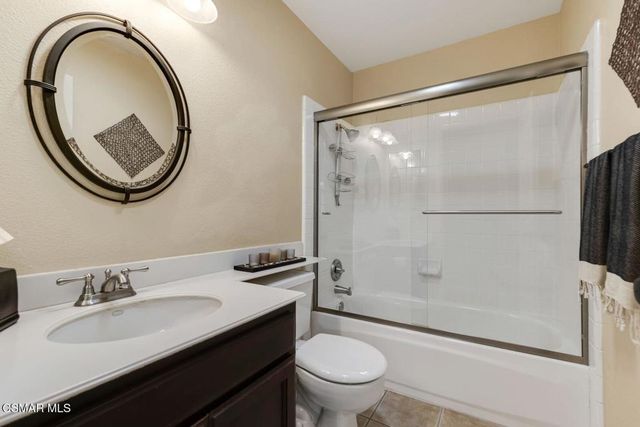 6347 Via Cozumel, Camarillo, CA 93012
