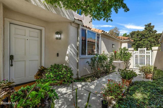 6347 Via Cozumel, Camarillo, CA 93012