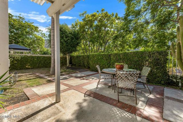 6347 Via Cozumel, Camarillo, CA 93012