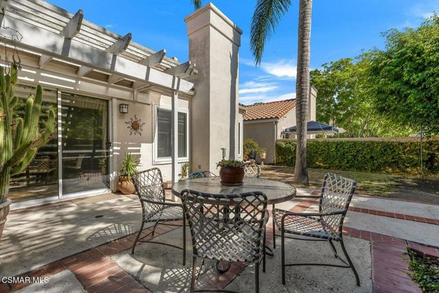 6347 Via Cozumel, Camarillo, CA 93012