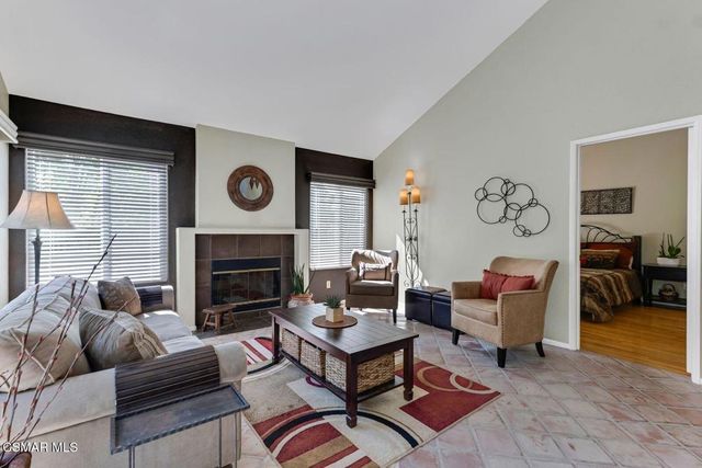 6347 Via Cozumel, Camarillo, CA 93012