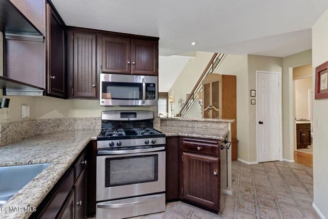 6347 Via Cozumel, Camarillo, CA 93012