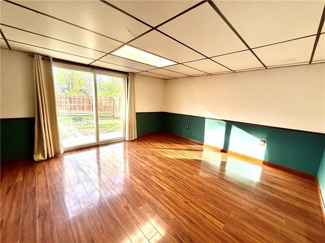 312 Parkwood Dr, Cranberry Twp, PA 16066
