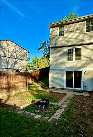 312 Parkwood Dr, Cranberry Twp, PA 16066