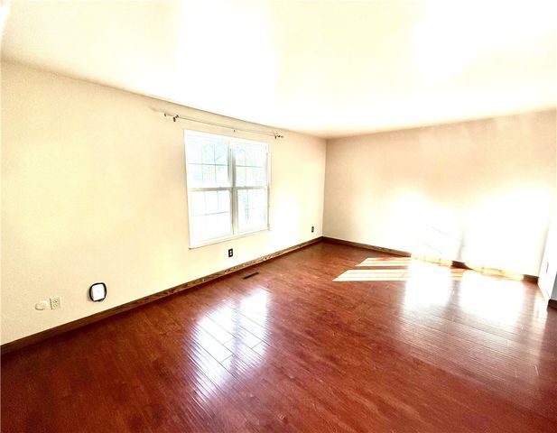 312 Parkwood Dr, Cranberry Twp, PA 16066