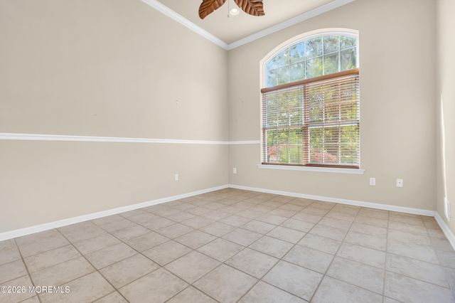18 Hatteras Way, Barnegat, NJ 08005