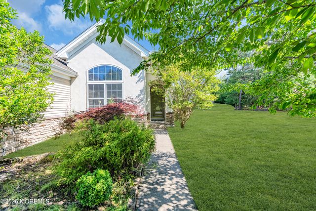 18 Hatteras Way, Barnegat, NJ 08005