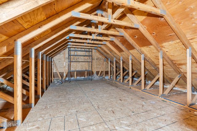 18 Hatteras Way, Barnegat, NJ 08005