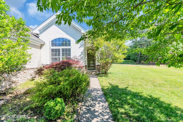 18 Hatteras Way, Barnegat, NJ 08005