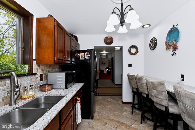 22 SEIDEL RD, Reading, PA 19606